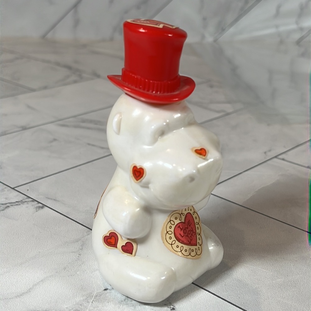 Vintage Retro Avon Decanter Hippo Love LIGHT MUSK aftershave